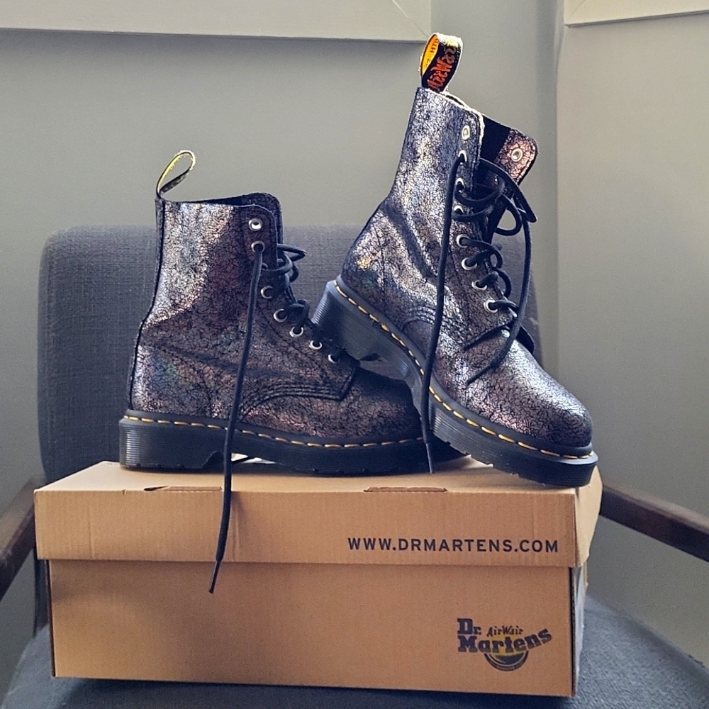 Dr. Martens 1460 Pascal Gunmetal iridescent crackle boot size 6 Women